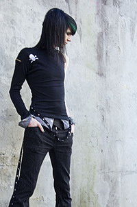 �������