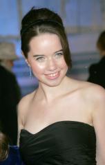 Anna Popplewell