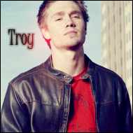 Troy Felt�n