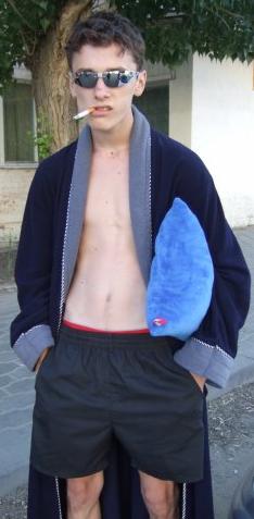 �������