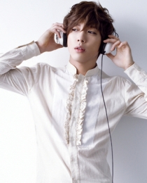 Jeong Yong Hwa