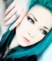 Kira Weiss