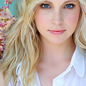 Candice Accola