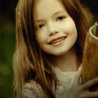 Renesmee Carlie Cullen