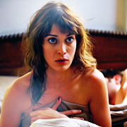 Lizzy Caplan