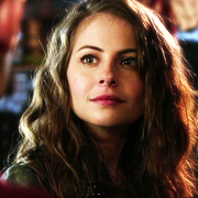 Willa Holland