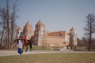 �������