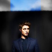 Max Irons