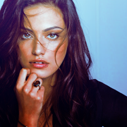 Phoebe Tonkin