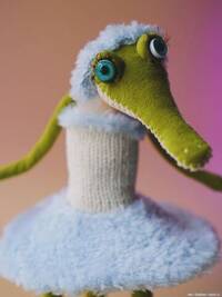 �������