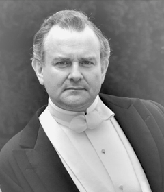 Edward Barnes