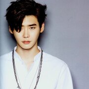 Lee Jong Suk