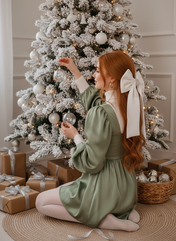 ����� ����