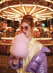 ����� ����