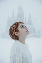 ����� ����