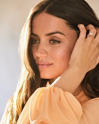 Melanie Hall