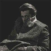 ����������