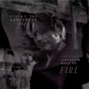 ������-�������