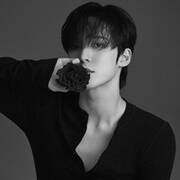 jeong yunho